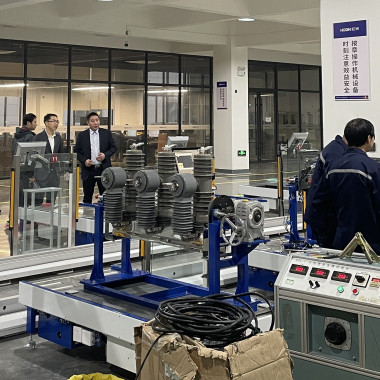 国网浙江乐清市供电有限公司总司理李建宇一行莅临银娱优越会电气集团调研